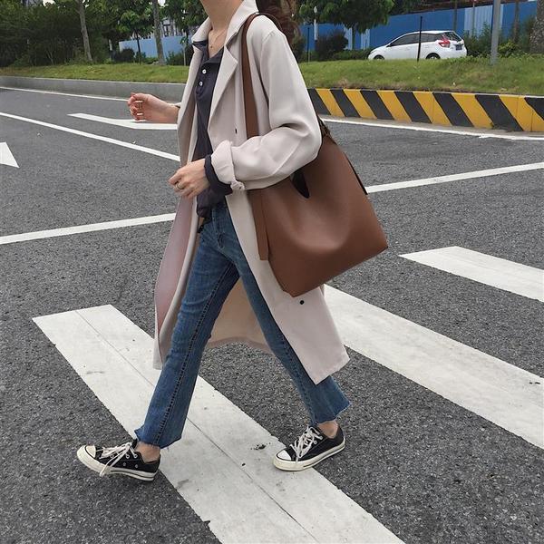 楽天市場 バッグ ショルダーバッグ ハンドバッグ 肩掛け スリット 無地 2way 韓国ファッション オルチャン 韓国スタイル 可愛い シンプル きれいめ カジュアル レディース ブラック ベージュ ブラウン ワンサイズ レディースマロン