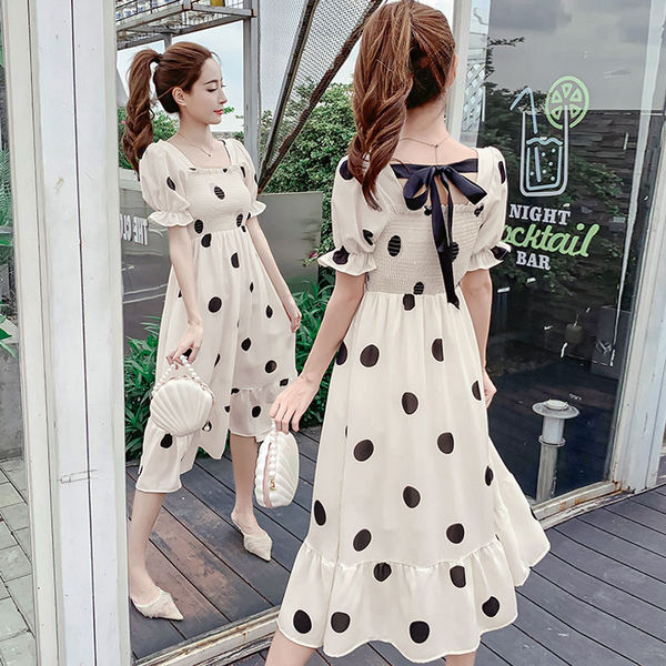 楽天市場 ワンピース バックリボン 韓国 スクエアネック パフスリーブ フリル ドット柄 春 夏 半袖 ミモレ丈 Aライン デート お出かけ カジュアル バックコンシャス オルチャン 可愛い 上品 きれいめ 清楚 フェミニン ガーリー 大人 個性的 リゾート レディース