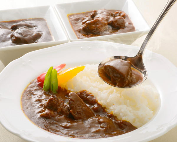 エントリーでP5倍 お取り寄せ グルメ 送料無料 ギフト 御祝 内祝 お肉屋さんの黒毛和牛カレーセット 代引不可 エントリーでポイント5倍（4月17日09：59迄）