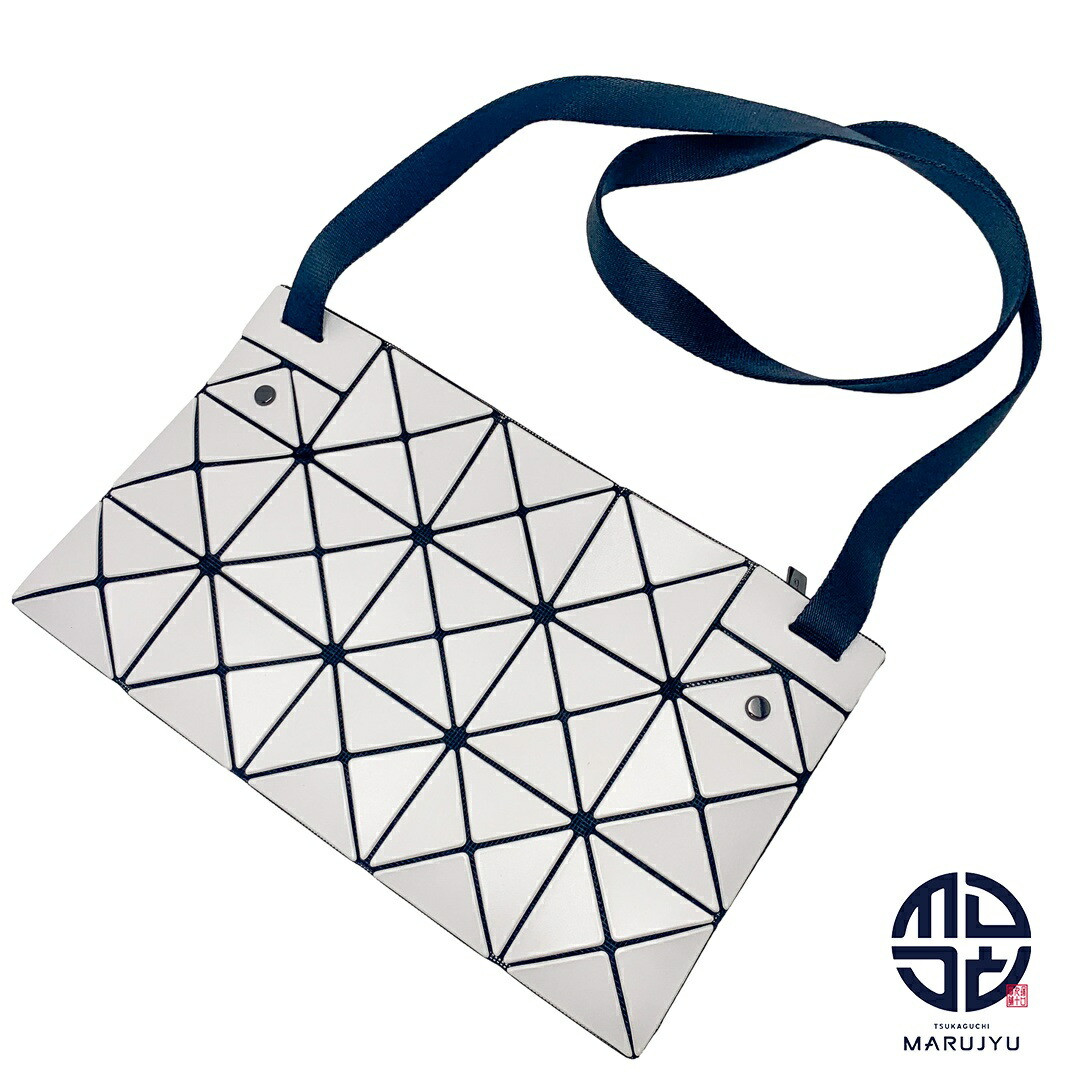 BAO BAO ISSEY MIYAKE バオバオ イッセイミヤケ LUCENT MATTE ルーセントマット 点火装置薄墨色 ショルダーバッグ 鞄 鞄【中古】