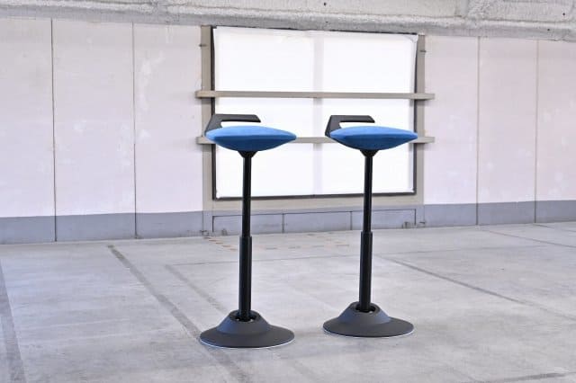 Moveman Chair 【楽天市場】aeris /アイリス 20万「moveman/ムーヴマン」スツール2脚セット 昇降 腰掛け カウンターチェア 椅子 カフェ ノン ...
