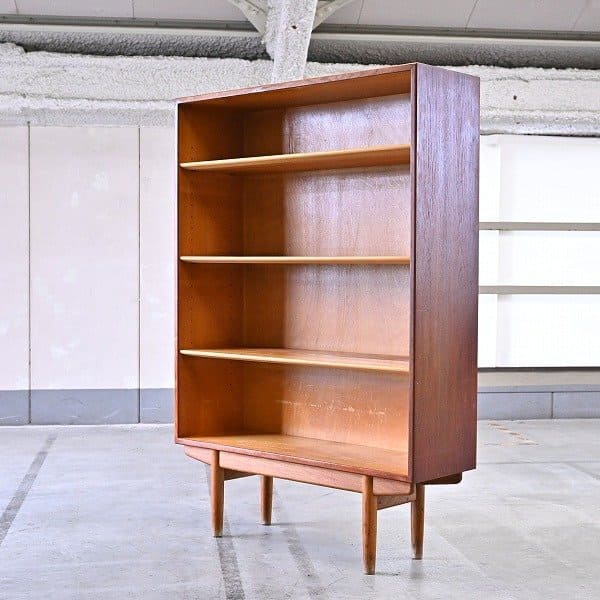 楽天市場】希少品 ハンス J. ウェグナー「RY8」ブックシェルフ RY mobler製 Hans J. Wegner オーク材 北欧ビンテージ家具  飾り棚 収納【中古家具/中古インテリア/USED家具ユーズド家具/リサイクル】 : 中古家具の ｍａｒｕ 楽天市場店