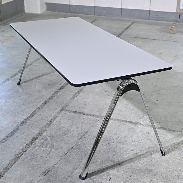 楽天市場】Cassina ixc 14万「シェルト フォンテーブル