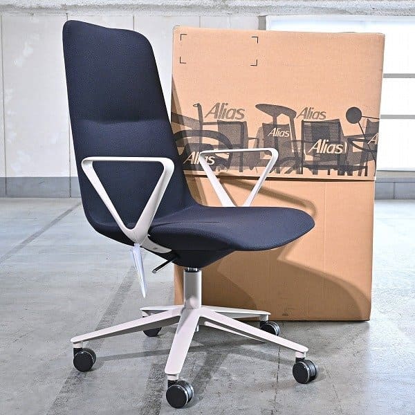 新品 未当てはめる Cassina ixc 取りまわし Alias社 45万「SLIM CONFERENCE/か細い競技団体」事務室女性議長 アリアス カッシーナ・イクスシ【 中古調度品/中古室内装飾/USED調度品ユーズド調度品/再利用】