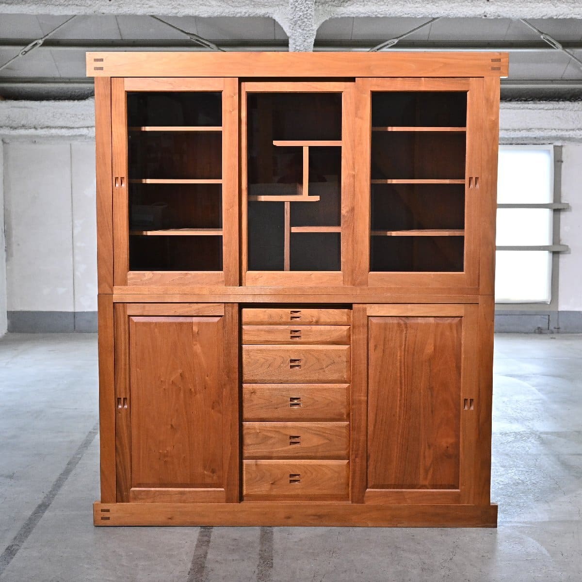 伝統工芸 岩谷堂箪笥 「間箪笥」 120万 大型整理箪笥 着物 ZR240104 楽天市場】伝統工芸 140万 岩谷堂箪笥「間箪笥」欅タンス 着物 衣装