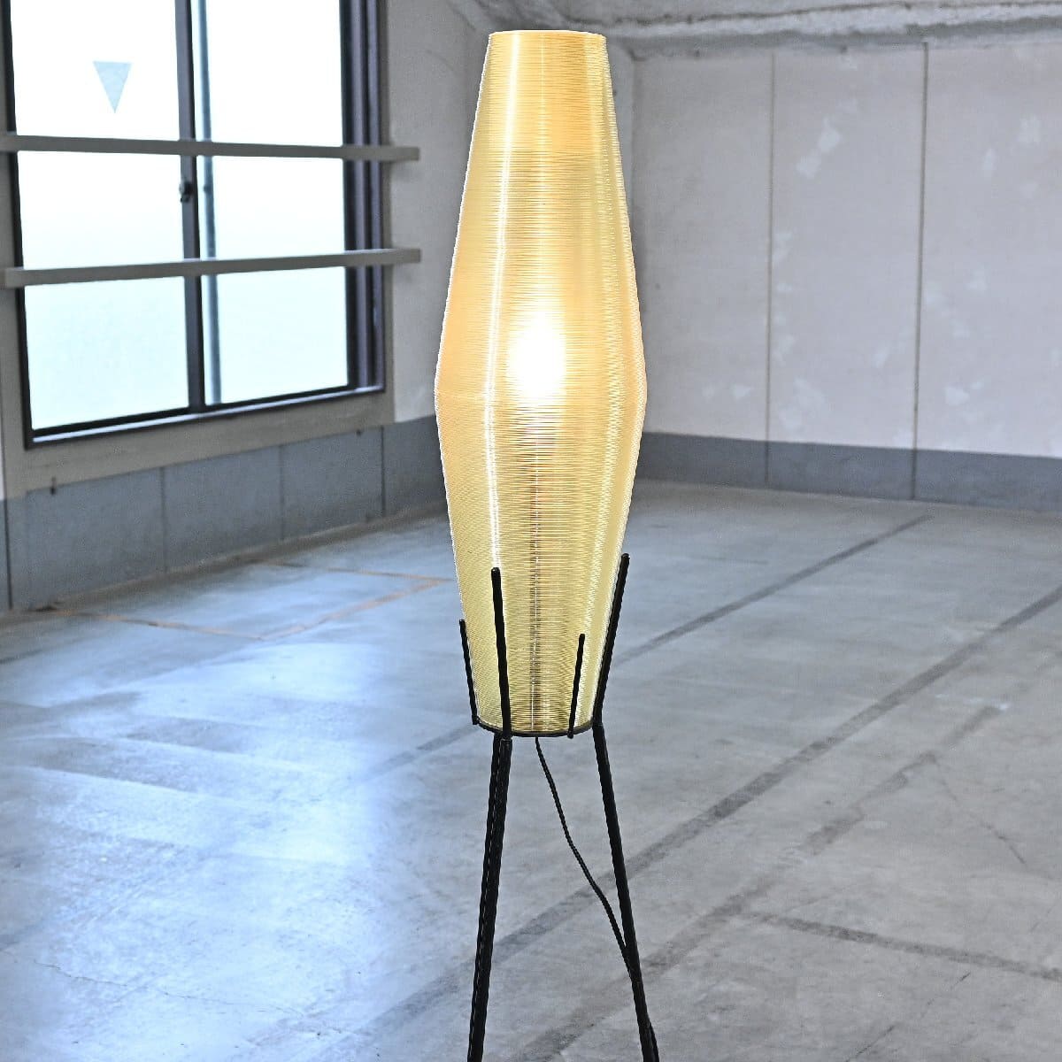 楽天市場】モデルルーム展示品 SOLO FLOOR LAMP/ソロ フロア