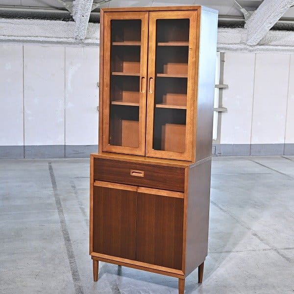 起立木工　３面食器棚　カップボード 楽天市場】起立木工 30万「メッペル カップボード D123」 食器棚