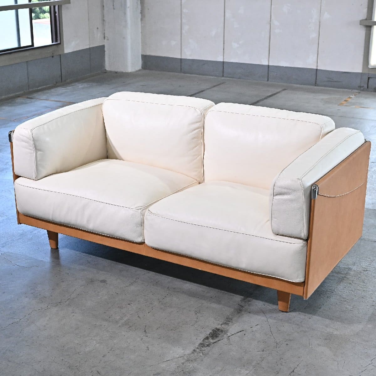 楽天市場】Poltrona Frau 100万「Talus/タルス」2人掛けソファ 本革