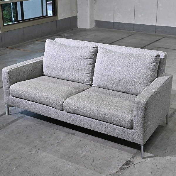 ポルトローナフラウ「Talus/タルス」2人掛 本革 ラブ 2P ソファ Poltrona Frau 100万「Talus/タルス」2人掛けソファ 本革 ラブ 2P ペレ