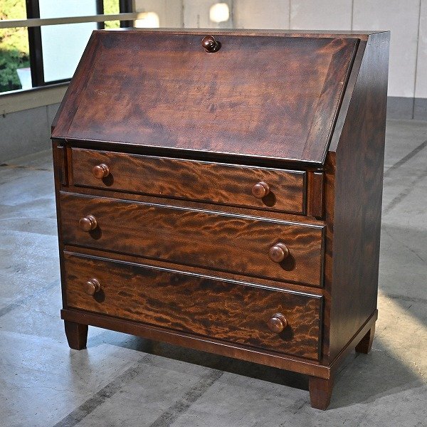 近藤工芸 / OAK Solid furniture 北海道旭川 マガジンラック いつも暮らしの片すみに」 製品：MAGAZINE RACK teak grain No.22-6T