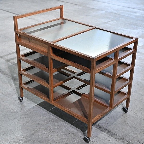 Cassina 72万「Serving Cart」ワゴン ウォールナット無垢材 ボディル・ケアー トロリー サービングカート キャスター カッシーナ【中古家具/中古インテリア/USED家具ユーズド家具/リサイクル】
