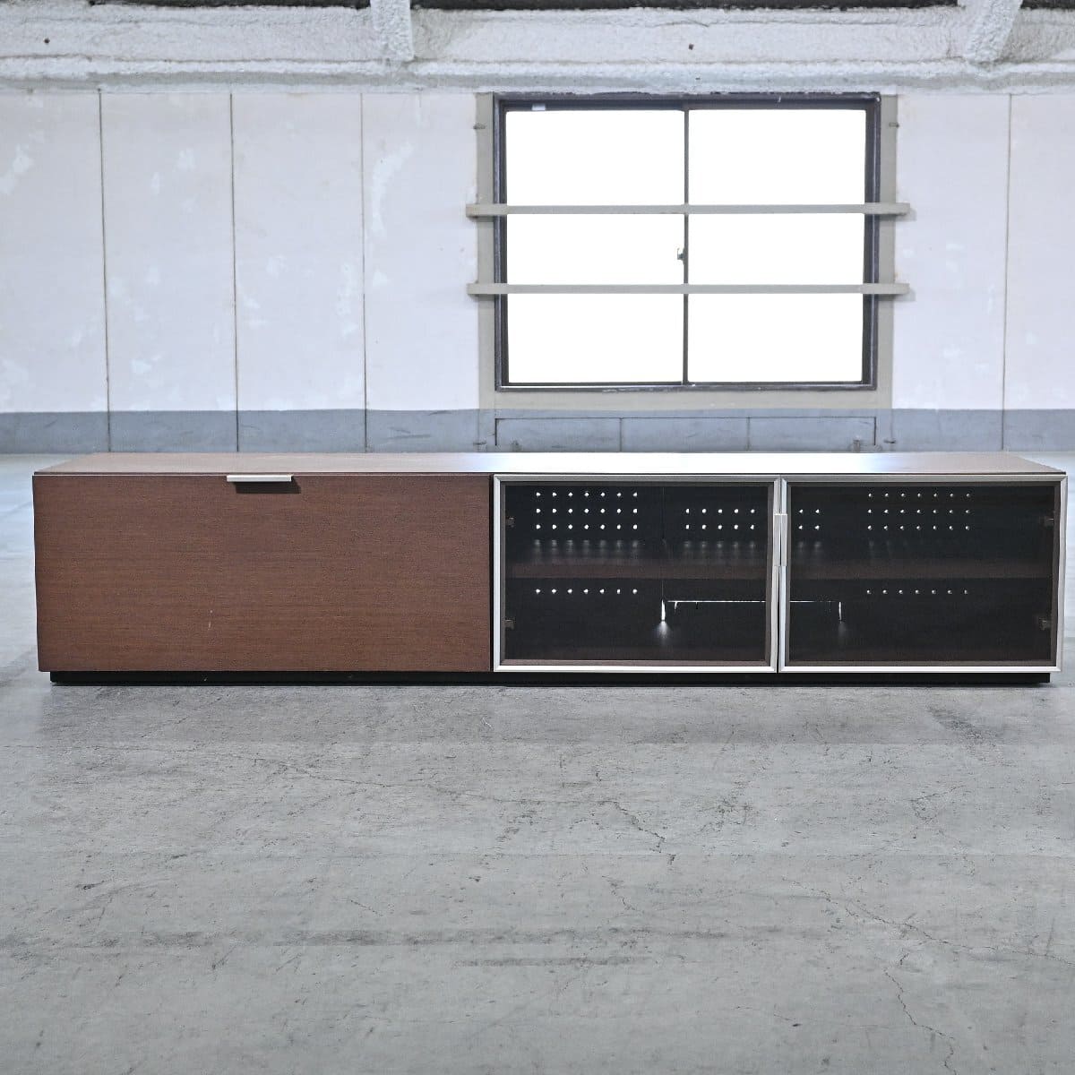 arflex 56万「C.C.09/シー・シー」テレビ受像機ゲーム盤 ウォール中毒者色 Hi-Fi BOARD TV AV リビング 置き目 カルロ ・ コロンボ アルフレックス【中古調度品/中古室内装飾/USED調度品ユーズド調度品/再利用】
