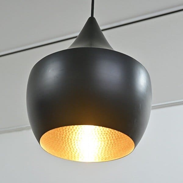Tom Dixon 14万「BEAT FAT / ビートファット」シャンデリヤともし火 照明装置 LED リビング 昼ご飯 ちゃぶ台 勝手もと 赤ちょうちん 喫茶店 トムディクソン【中古調度品/中古室内装飾/USED調度品ユーズド調度品/再利用】