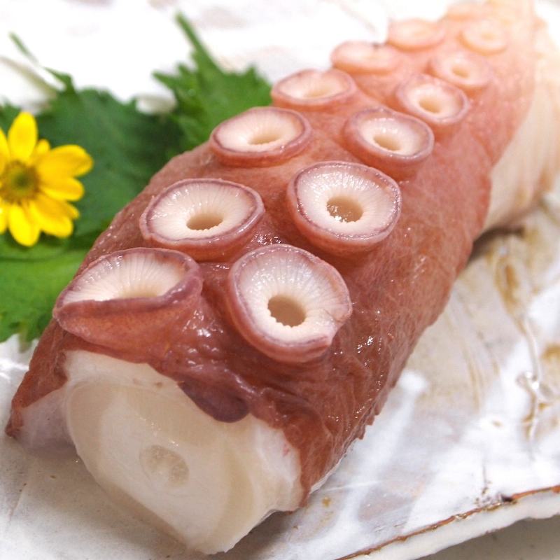 送料無料！知床羅臼産！お刺身＆たこしゃぶ用タコ足４本入り（４本で２ｋｇ分になります）
