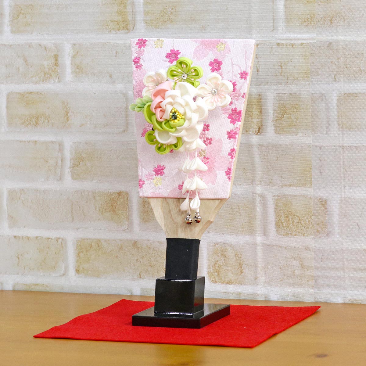 市場 羽子板 3 54 髪飾り付き 白牡丹 豆羽子板 Hgh H23 初正月 つまみ細工 敷き布セット