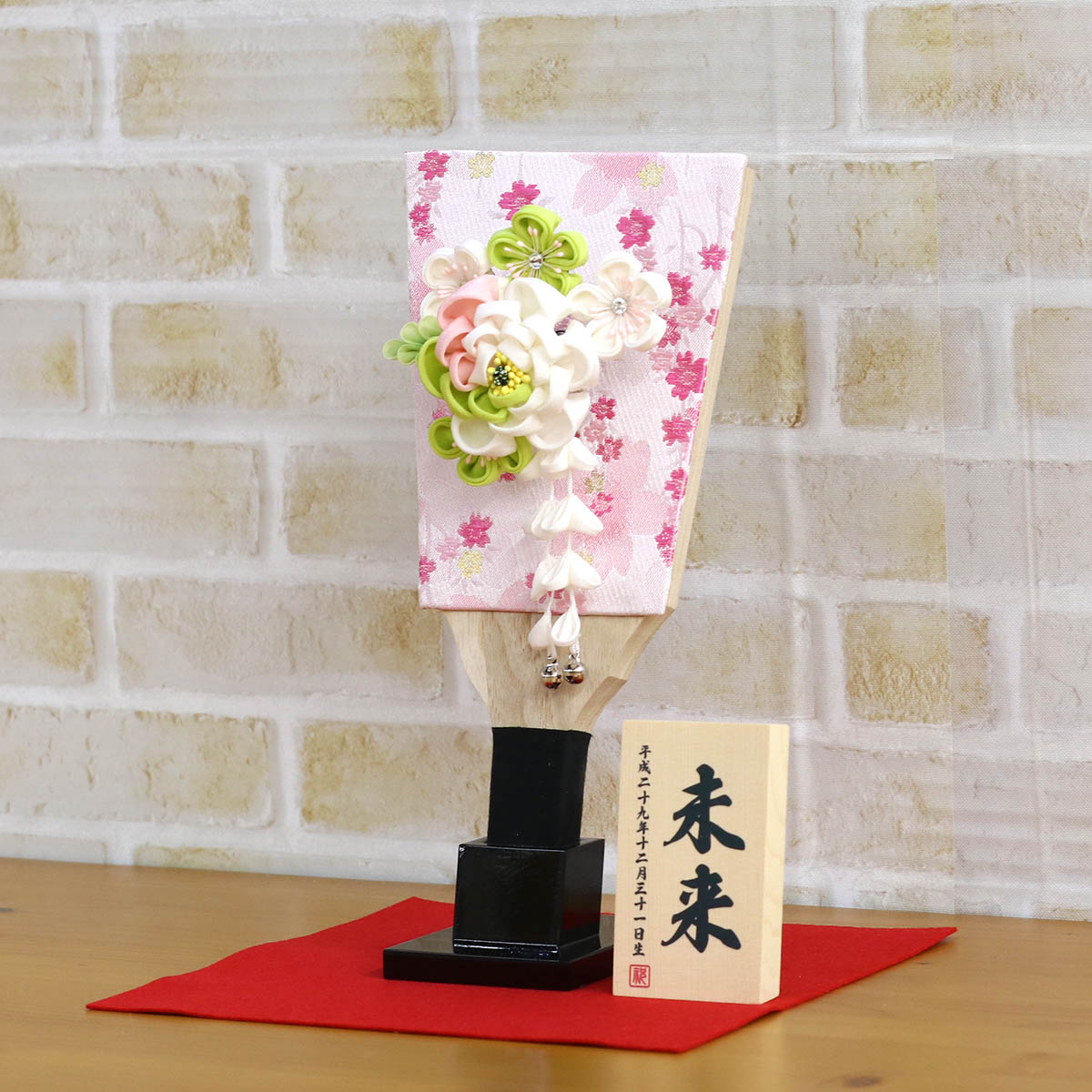 市場 羽子板 3 54 髪飾り付き 白牡丹 豆羽子板 Hgh H23 初正月 つまみ細工 敷き布セット