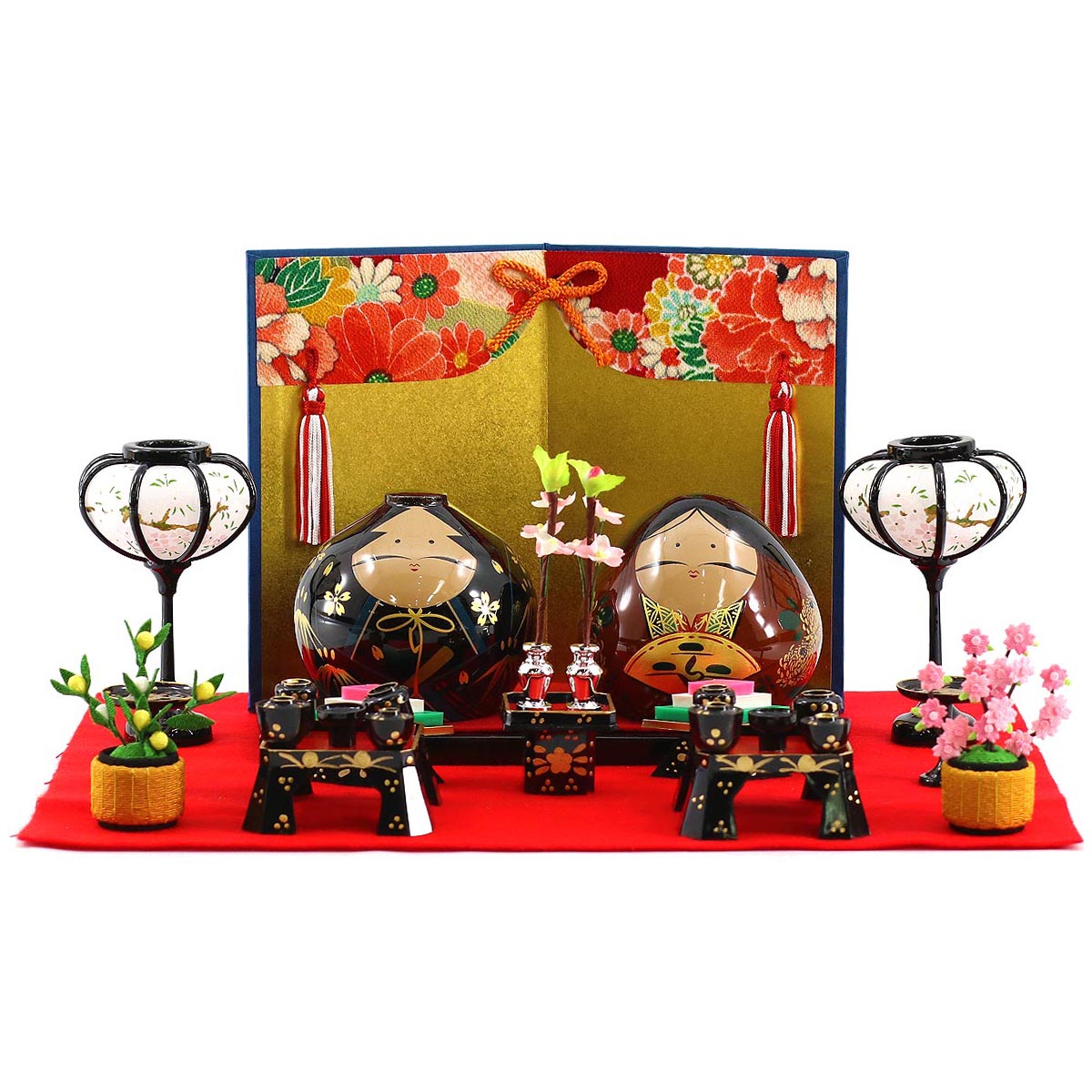 大内人形 セット飾り お道具付き 25号 桐箱入り山口県の伝統工芸品 大内塗 桑原大内塗大内人形製作所 OU-KW-25-DSET結婚祝い 縁起物 記念品 プレゼント お土産 海外 雛人形 ひな人形 親王飾り 桃の節句 重陽の節句 漆塗り うるし塗り｜人形の丸富