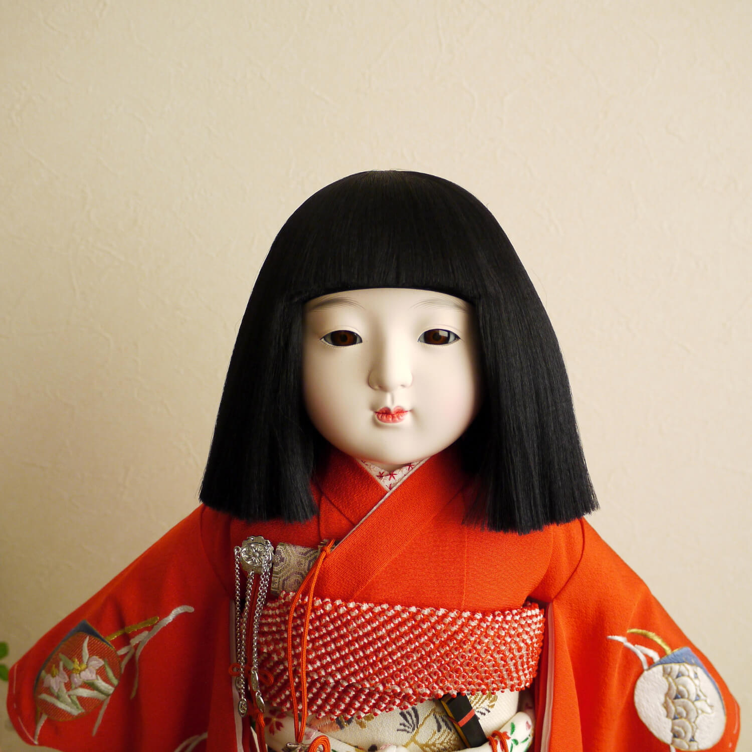 増村限定品 元賀章介作 12号(尺二)正絹手描 青海に貝合わせ 赤色 手塗本漆塗台 市松人形 女の子 かわいい 上品 童 国産 雛人形