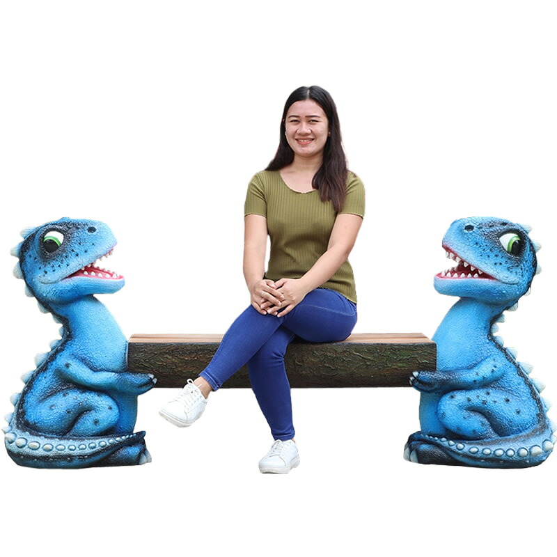 FRP恐竜オブジェ 青い恐竜のベンチ Dino Bench 椅子 置物 かわいい ガーデン オーナメント 肉食恐竜 草食恐竜 フィギュア イス 標本 博物館 リアル 実物大 店舗 おしゃれ インテリア 庭 喫茶店 レストラン 飲食店 室内 動物園 イベント ディスプレイ fr240135