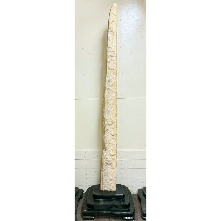 大自然が作り出した唯一無二の神秘な石 鍾乳石 【13】 高さ約2m20cm 希少 自然の芸術！ 鍾乳洞 石筍 自然石 スタラクタイト stalactite 飾り石 景石 パワーストーン 盆石 台付き 天然石 鑑賞石 銘石
