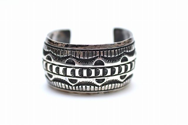 ⭐︎ 新品 未開封 Harpo ハルポ ベアパウ　バングル　スターリングシルバー 楽天市場】HARPO アルポ ハルポ NAVAJO BEVELED BRACELET IN