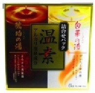 (貨物輸送無料)(まとめ買い・容れもの売りわたす)温素 琥珀色の湯＆白樺の湯 詰合せ容器に並べる (６包)（16個書き割り）/ アース製薬