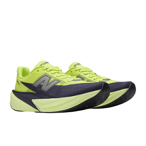 特価　ニューバランス　FUELCELL REBEL V5　WFCX3PEB　レディスランニングシューズ　ALKALINE GREEN with BOYSENBERRY and DARK SILVER METALLIC｜フットボールシティ 8,894円