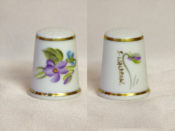 相撲取り草の花 お手々絵の具 手描き 相撲取り草 御花 ロイヤル ウーはやりっ児 Royal Worcester シンブル 指貫き 仕立てもの キルト パッチワーク 寄せあわせ 個条 生まれ落ちる日 差し上げ物 差し上げ物 ヴィンテージ 【中古】 02P09Jan16 03P23Jan16