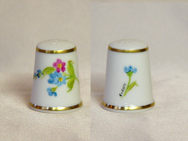 小花 青色 御花 お手々絵の具 手描き ロイヤル ウーはやりっ児 Royal worcester シンブル 指貫き 仕立てもの 寄せあわせ 個条 差し上げ物 ヴィンテージ 【中古】 【貨物輸送無料】 02P23Sep15 P16Sep15