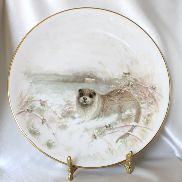 1986年 【限定発行】 雪の中のかわうそ オッター ジェーンネヴィル画 Jane Neville ロイヤル ドルトン Royal Doulton Country Life カントリーライフ 絵皿 ウォール プレート 飾り皿 プレゼント ギフト 【中古】 【送料無料】