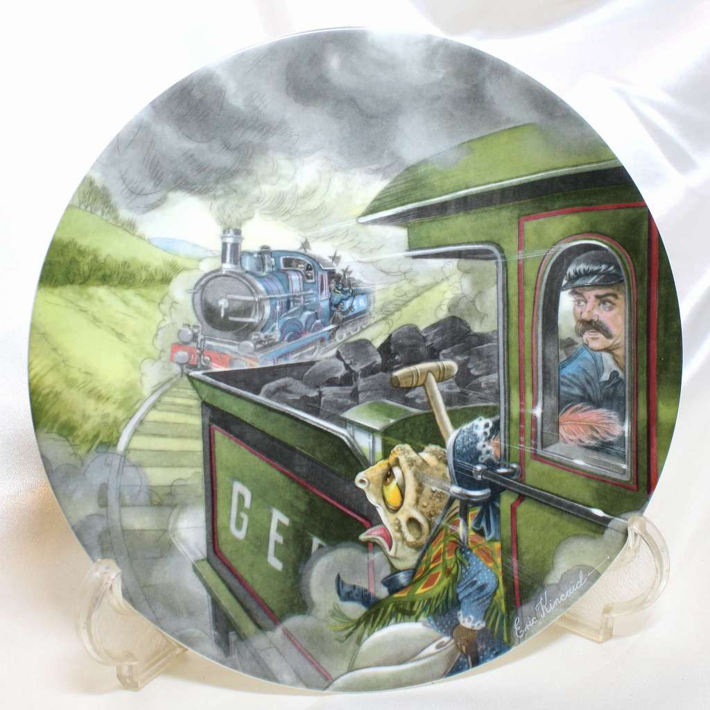 <br> グレート トレイン チェイス THE GREAT TRAIN CHASE 機関車の追跡 たのしい川べ ウィンド イン ザ ウィローズ The Wind in the Willows ケネス グレアム イギリス ウォールプレート 絵皿  蛙 カエル 【中古】