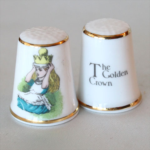 アリスの統治女王様 The Golden Crown 金の帯状髪飾り 訳が分らないの国 鏡の国のアリス Alice アリス はたご屋 ワンダーランド ルイス キャロル ロイヤル グラフトン Royal Grafton TCC シンブル 指貫き 【貨物輸送無料】 【0815歌留多取りわける】 02P05Sep15