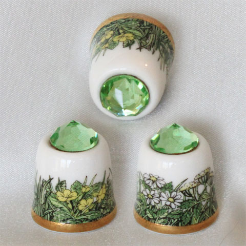 サマーメドー Summer Meadow 緑であること 夏の牧草地 サザーランド Sutherland 御花 スワロフスキー 水晶 とっ始め シンブル 指貫き 仕立てもの キルト パッチワーク 寄せ合わせ 科目 差し上げ物 P16Sep15【貨物輸送無料】【smtb-f】