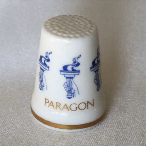 パラゴン Paragon Hallmark of WGPH 現実の名窯 大広間目じるし ファクトリーマーク シンブル コレクターズ 野球クラブ 指貫き 生まれ落ちる日 差し上げ物 仕立てもの 寄せあわせ 個条 小物 The Hallmarked Thimbles of the World\u0027s Great Porcelain Houses【貨物輸送無料】