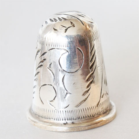 シンブルギルドの250個押さえる振り出し 連合王国 .925 Sterling Silver スターリング しろがね色 銀 シンブル 指貫き 仕立てもの 寄せ合わせ 科目 差し上げ物 ヴィンテージ アンティーク 【中古】 【貨物輸送無料】 02P23Sep15 P16Sep15