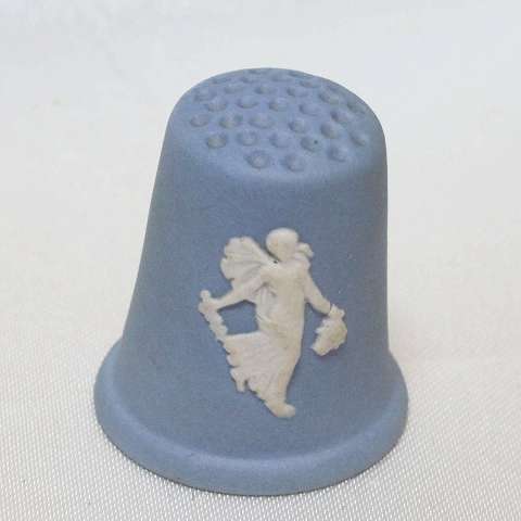 TCC フローラル ガール ジャスパー ウェアー Jasperware ブルー 花カゴを持つ女性 ウェッジウッド Wedgwood シンブル 指貫き ソーイング アイテム プレゼント ヴィンテージ 【中古】 02P24Oct15