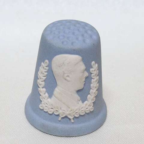 ジョージ6世 George Vi ジャスパーウェアー Jasperware ブルー イギリスの王と女王 Kings And Queens Of England キング クィーン ウェッジウッド Wedgwood 000セット 限定発行 シンブル 指貫き ソーイング プレゼント 中古 02p23sep15 P16sep15 Tzohar Org Il