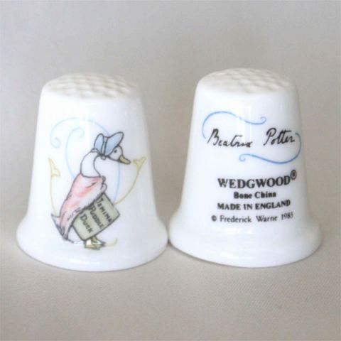 ピーターラビットのおはなし peter rabbit 間鴨のジマイマ Jemima Puddleduck 1983年 ウェッジウッド Wedgwood シンブル 指貫き 仕立てもの キルト パッチワーク 寄せ合わせ 科目 生まれ落ちる日 差し上げ物 差し上げ物 ヴィンテージ 【中古】 02P28Oct16 02P05Nov16