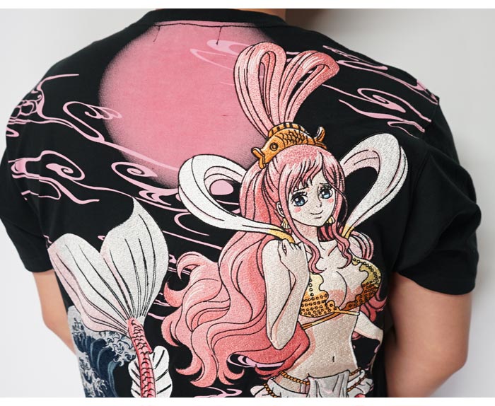 楽天市場 絡繰魂 カラクリダマシイ ワンピース 人魚姫 しらほし 大波 刺繍 コラボ 和柄 Tシャツ メンズ 半袖 海賊 2122 送料無料 絡繰魂から新作和柄tシャツが登場 和柄 ジーンズプラザ摩耶葛西店