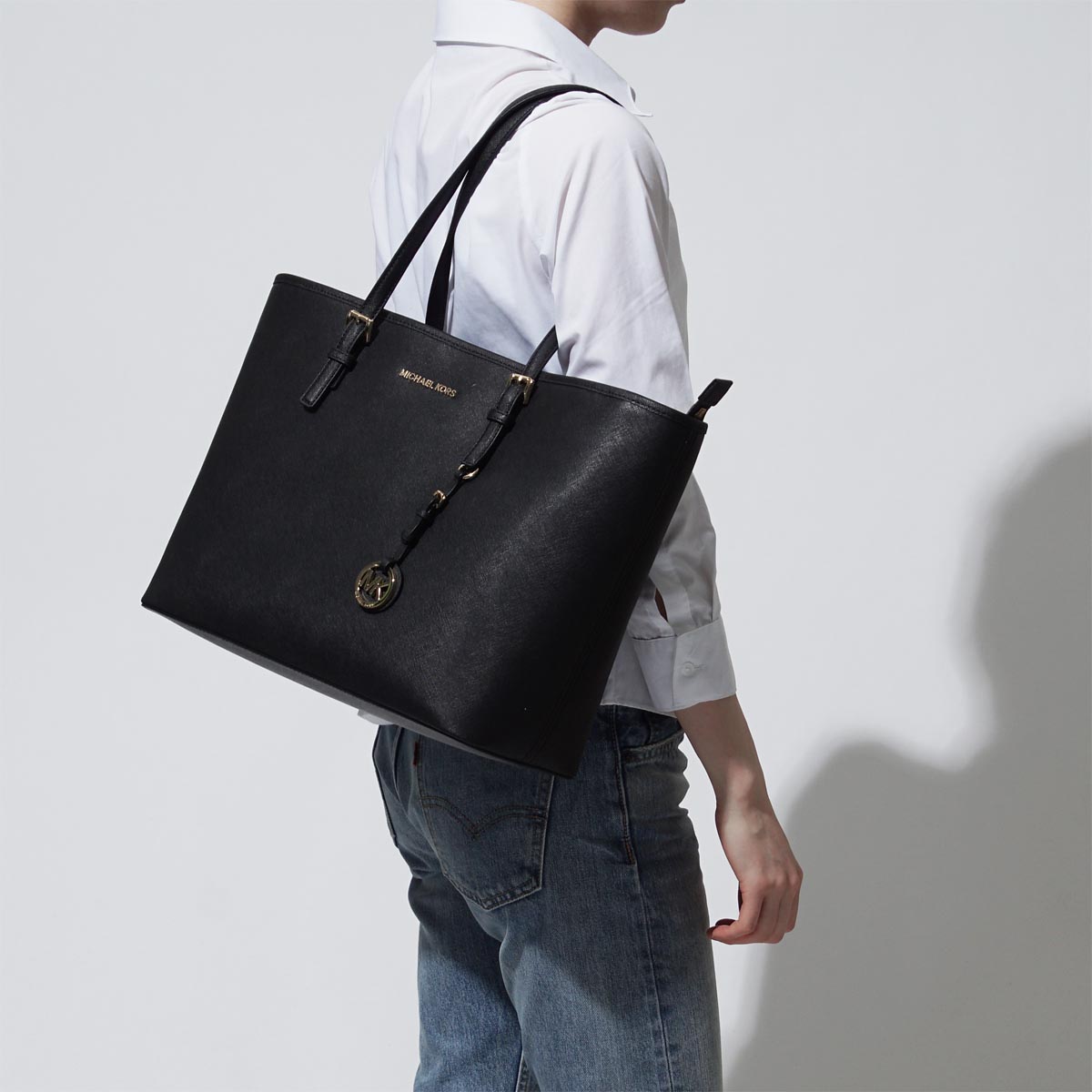 mk black tote