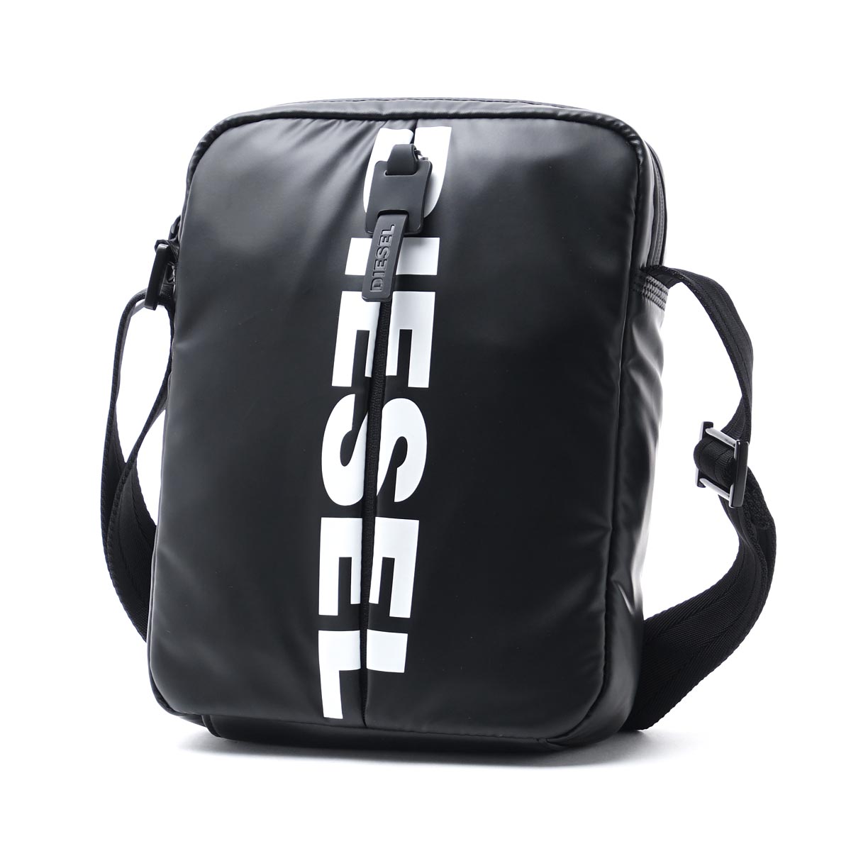 ディーゼル Diesel ショルダーバッグ バッグ サコッシュ ドレスシャツ ブラック Dolce Gabbana メンズ バッグ ショルダー ミニ バッグ X P1705 T8013 F Bold Small Cross あす楽対応 関東 返品送料無料 ラッピング無料 モダンブルー店ディーゼル Diesel ディーゼル Diesel ショルダーバッグ バッグ サコッシュ ドレスシャツ ブラック Dolce Gabbana メンズ バッグ ショルダー ミニ バッグ X P1705 T8013 F Bold Small Cross あす楽対応 関東 返品送料無料 ラッピング無料 モダンブルー店ディーゼル Diesel