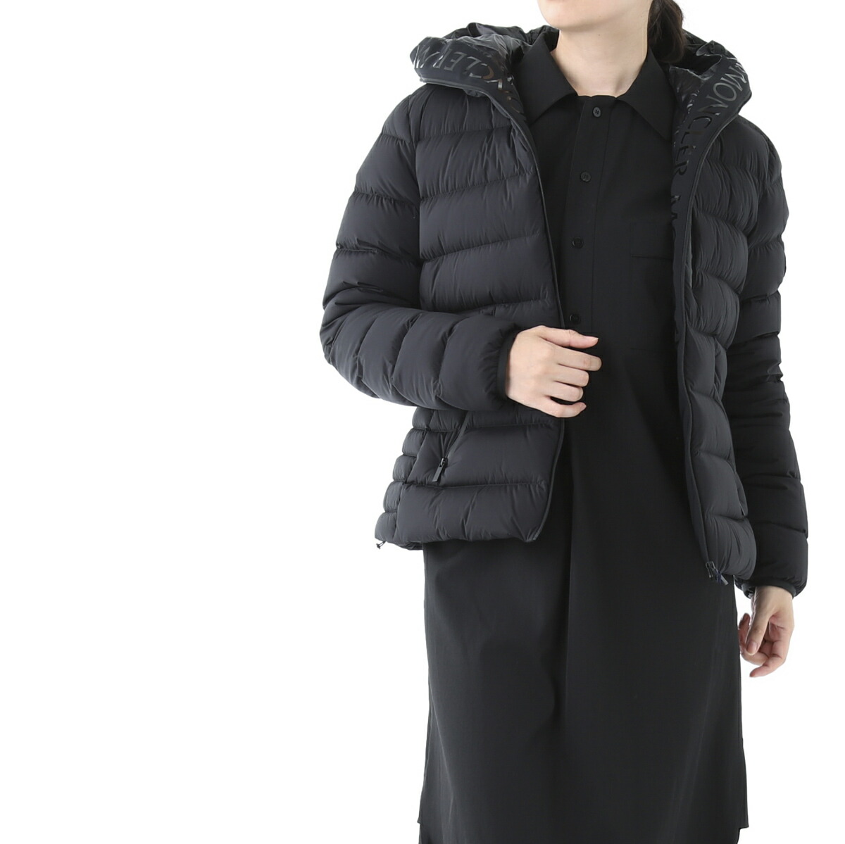 新品タグ付Monclerモンクレール 刺繍 ジャケット ブルゾンSUZUサイズ2 中古・古着通販】MONCLER (モンクレール) Patch down jacket