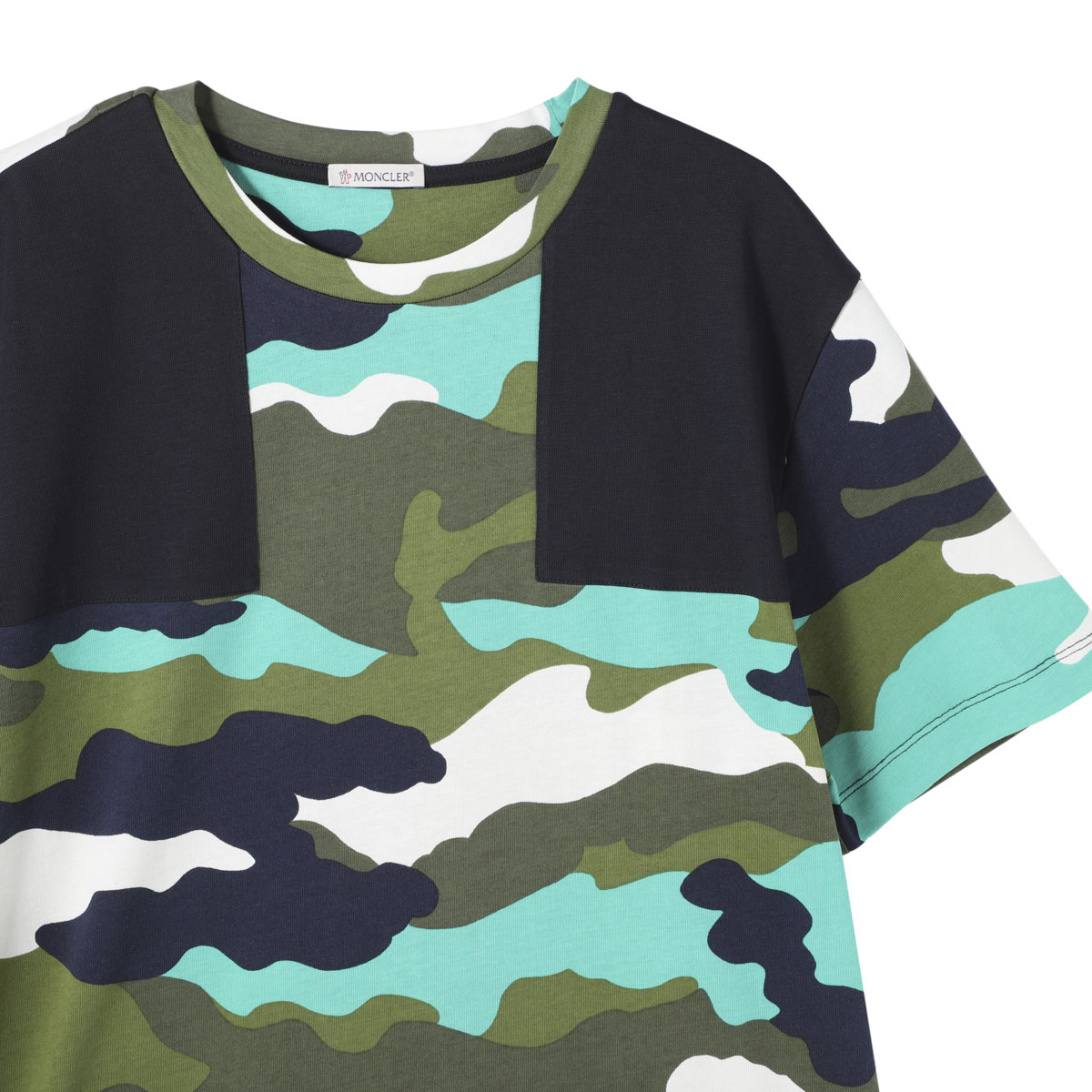 安心と信頼 モンクレール MONCLER クルーネック半袖Tシャツ グリーン 日本限定 モンクレール ロゴモチーフパッチ 半袖Tシャツ Tシャツ/カットソー(半袖/袖なし)