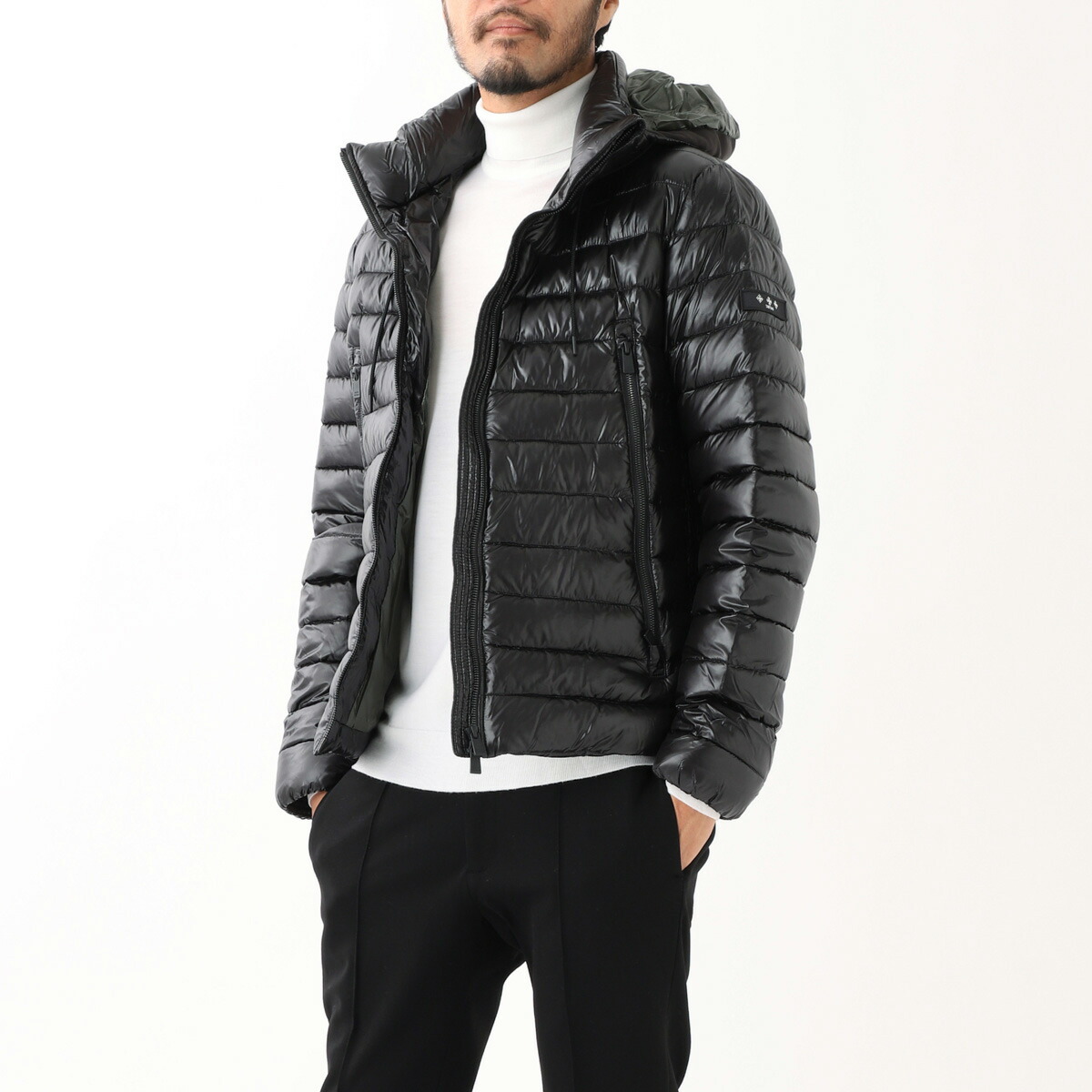 楽天市場】【11/25限定!当選確率1/2!MAX100%POINT BACK!※要ｴﾝﾄﾘｰ】モンクレール MONCLER ダウンジャケット ブルー  メンズ besines 1a00003 597ex 779 BESINES【返品送料無料】[2024AW] : モダンブルー楽天市場店