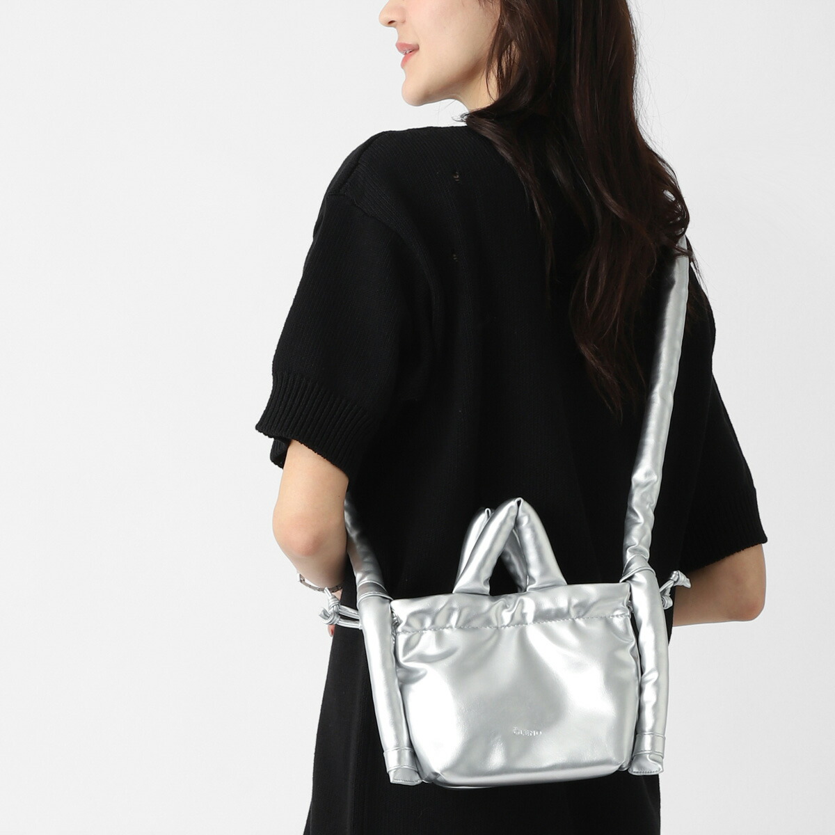オレンド OLEND ショルダーバッグ 3WAY クロスボディバッグ シルバー レディース micro ona vegan leather bag silver MICRO ONA VEGAN LEATHER BAG マイクロ オナ ヴィーガンレザー【返品送料無料】