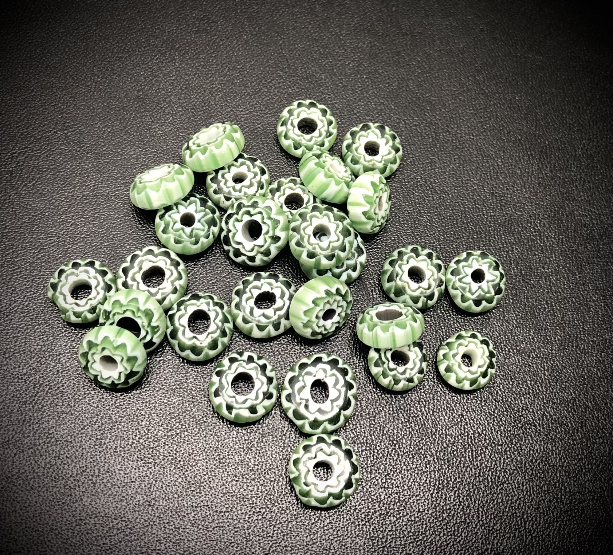 楽天市場】シェブロンビーズ ゴローズ検索 (緑/黄色)※1粒の価格になり