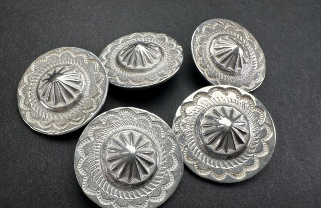 ゴローズgoro's丸形コンチョ 楽天市場】ゴローズ goro's OLD 稀少 GC24コンチョ※丸カン仕様