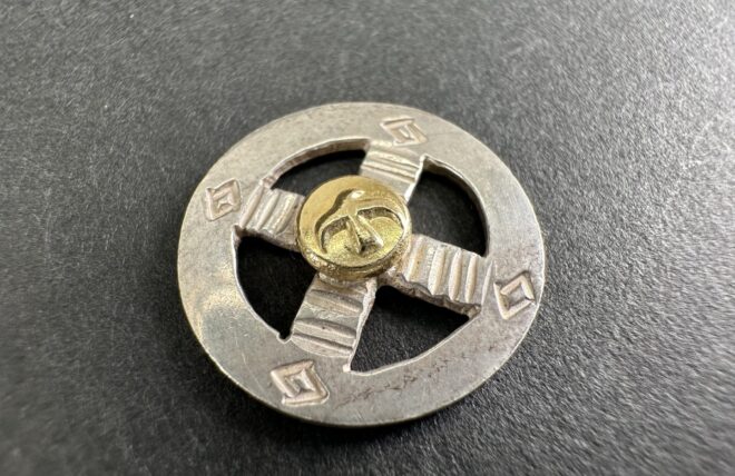 楽天市場】goro's ゴローズ 金メタル付きメディスンホイール K18付SV