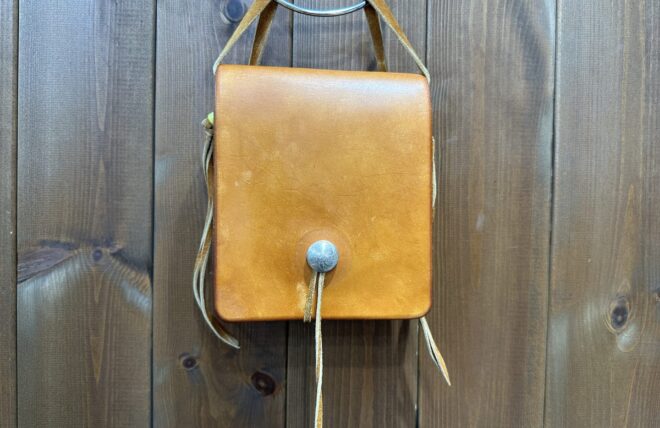 楽天市場】ゴローズ goro's [新品] 腰掛け丸型フリンジバッグ (焦げ茶