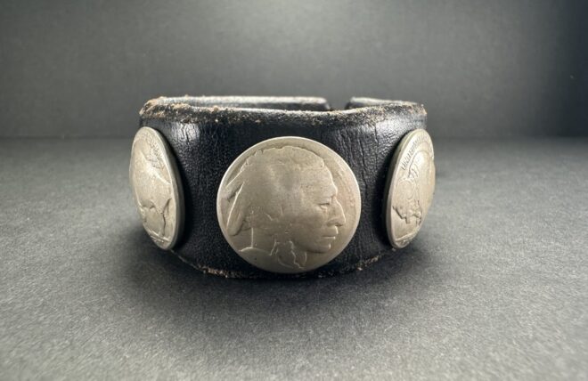 楽天市場】ゴローズ goro's OLD 5セントコンチョ付き革ブレス (黒